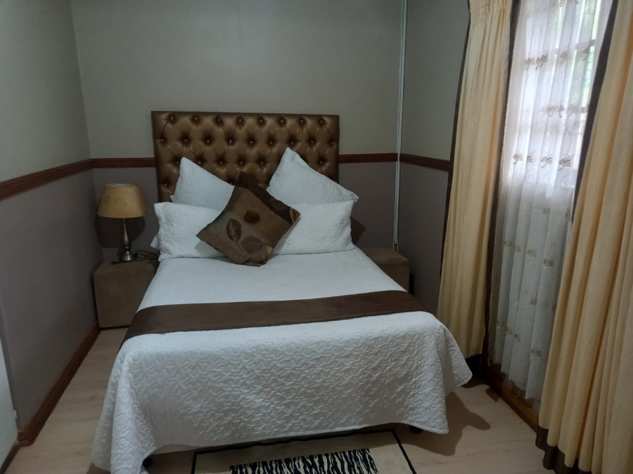 11 Bedroom Property for Sale in Ladybrand Free State